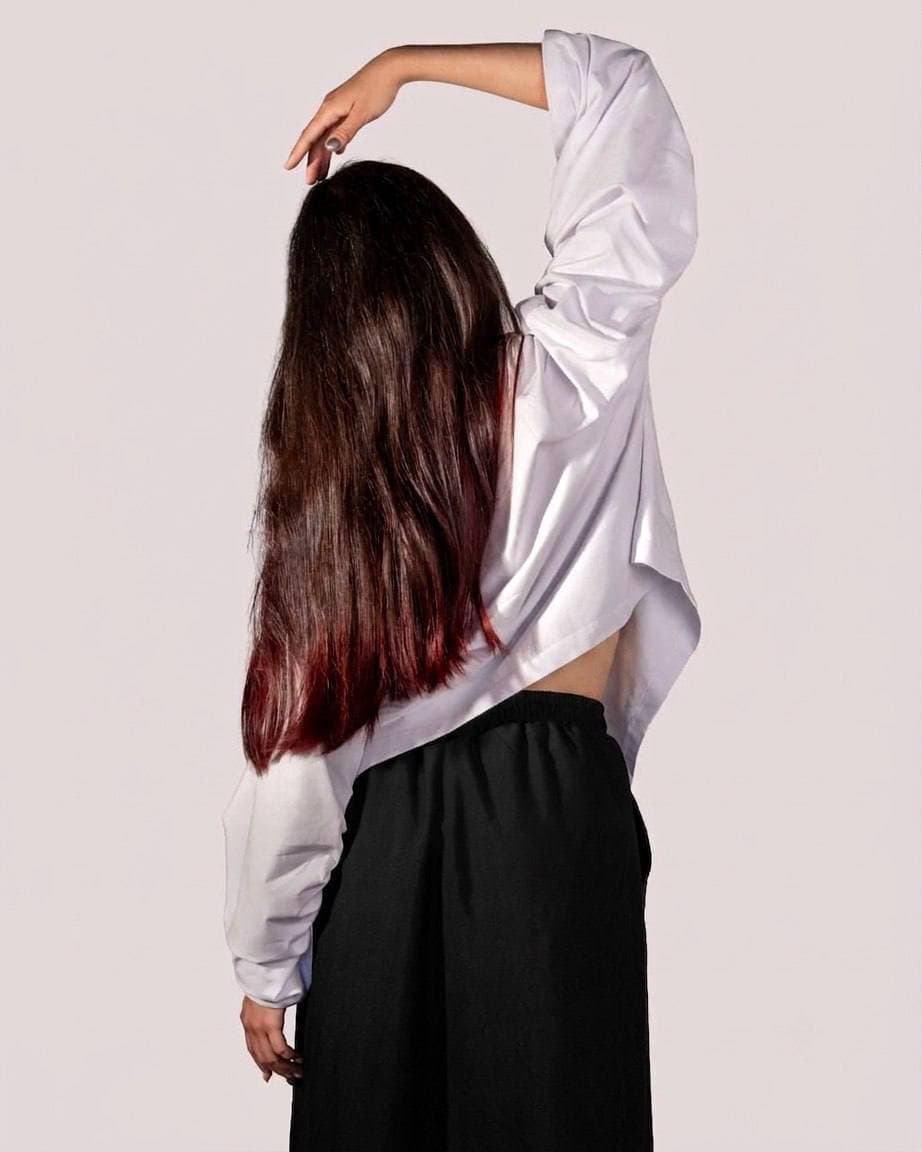 SPLIT LONGSLEEVE WHITE